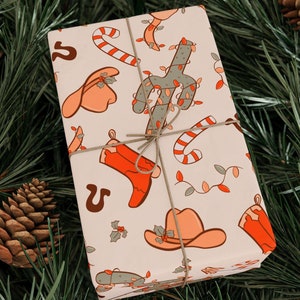 Carta da regalo retrò da cowboy occidentale, carta da regalo natalizia da cowboy, carta da regalo festiva, atmosfera natalizia retrò, carta da regalo con ciondolo natalizio vintage