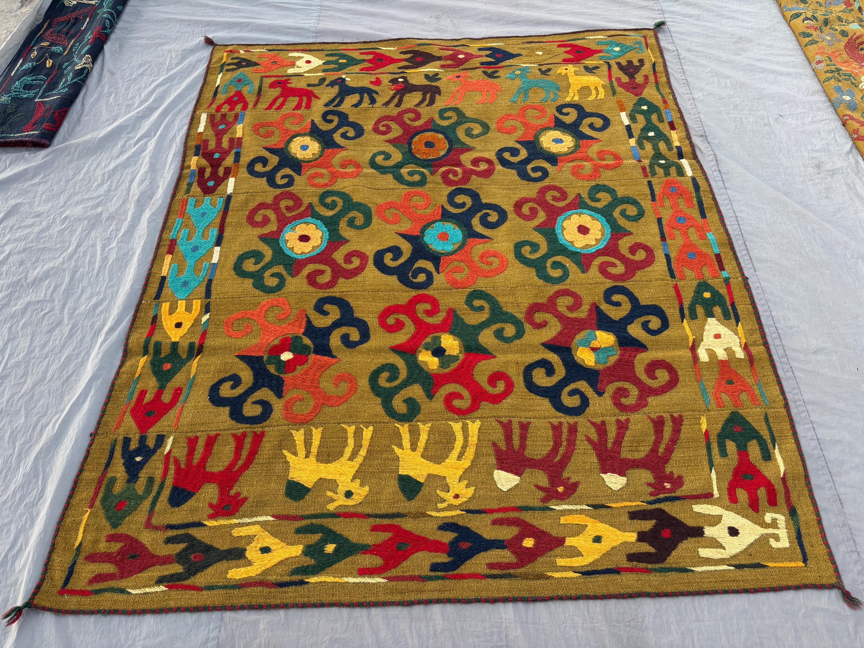 Uzbek Suazni Rug, 6x7'2 ft, Vintage Hand Knotted, Pictorial Design, Wool, Flat Weave, One-of-a-Kind, Textile W