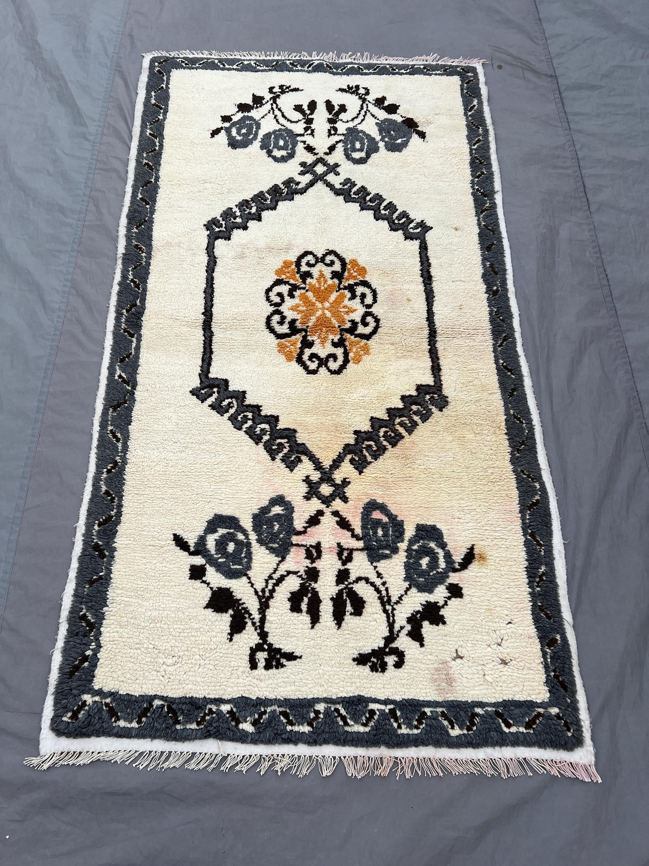 Afghan Hand Knotted Kilim 4 x 7 ft Vintage Soft Pile One of a Kind Balochi Design Small Area Decor Tribal Rug