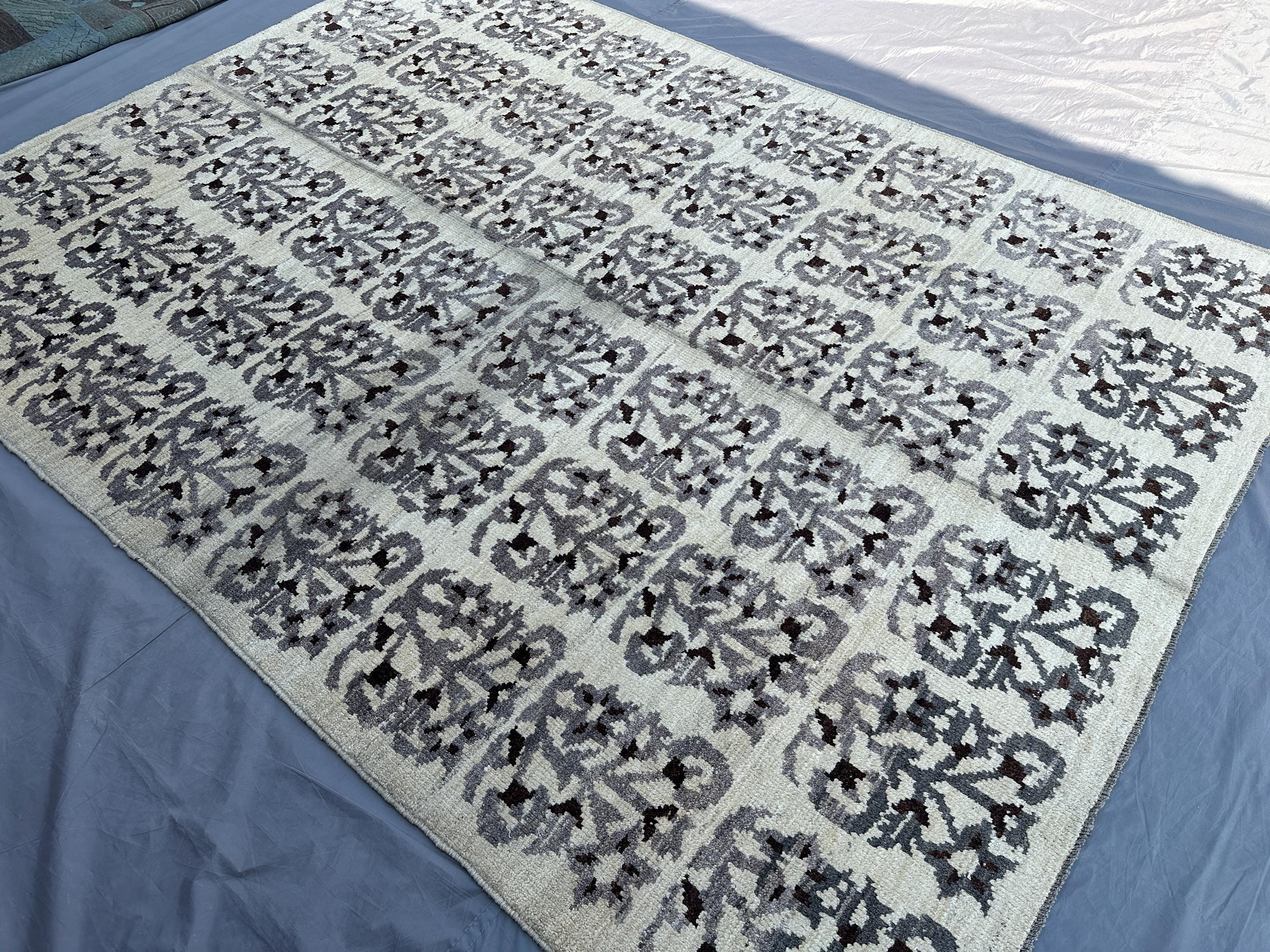 Hand-Knotted Afghan Wool Rug 7' x 9'7 ft Modern Tribal Moroccan Carpet | Neutral Geometric Area Rug | Soft Gray & Ivory Large Floor Rug