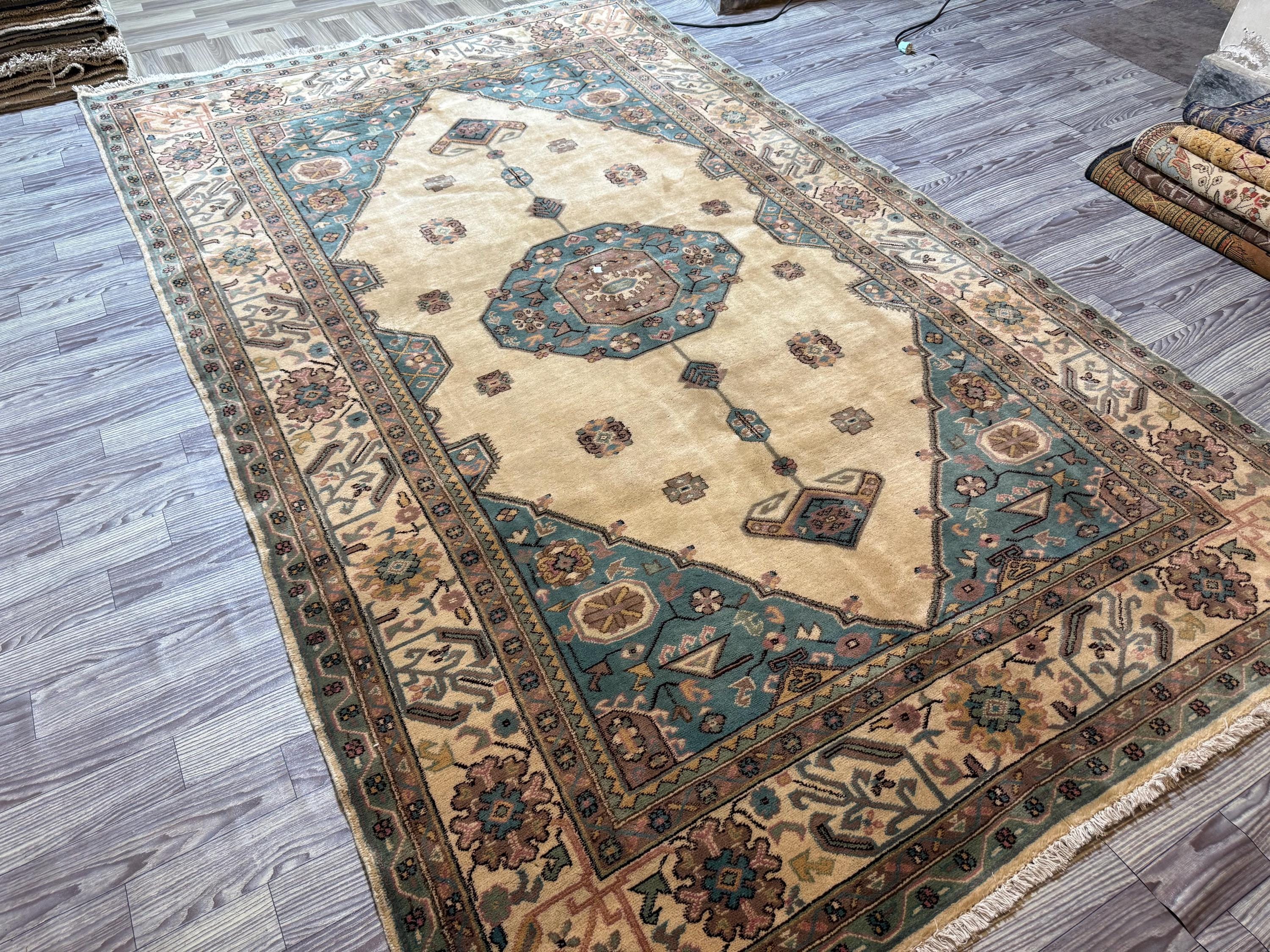 Vintage Turkish Hand-Knotted Rug – 6'2" x 10'2" Ft Soft Wool, Top Quality, Rare Design, Traditional Floral Pattern, Elegant Floor Décor