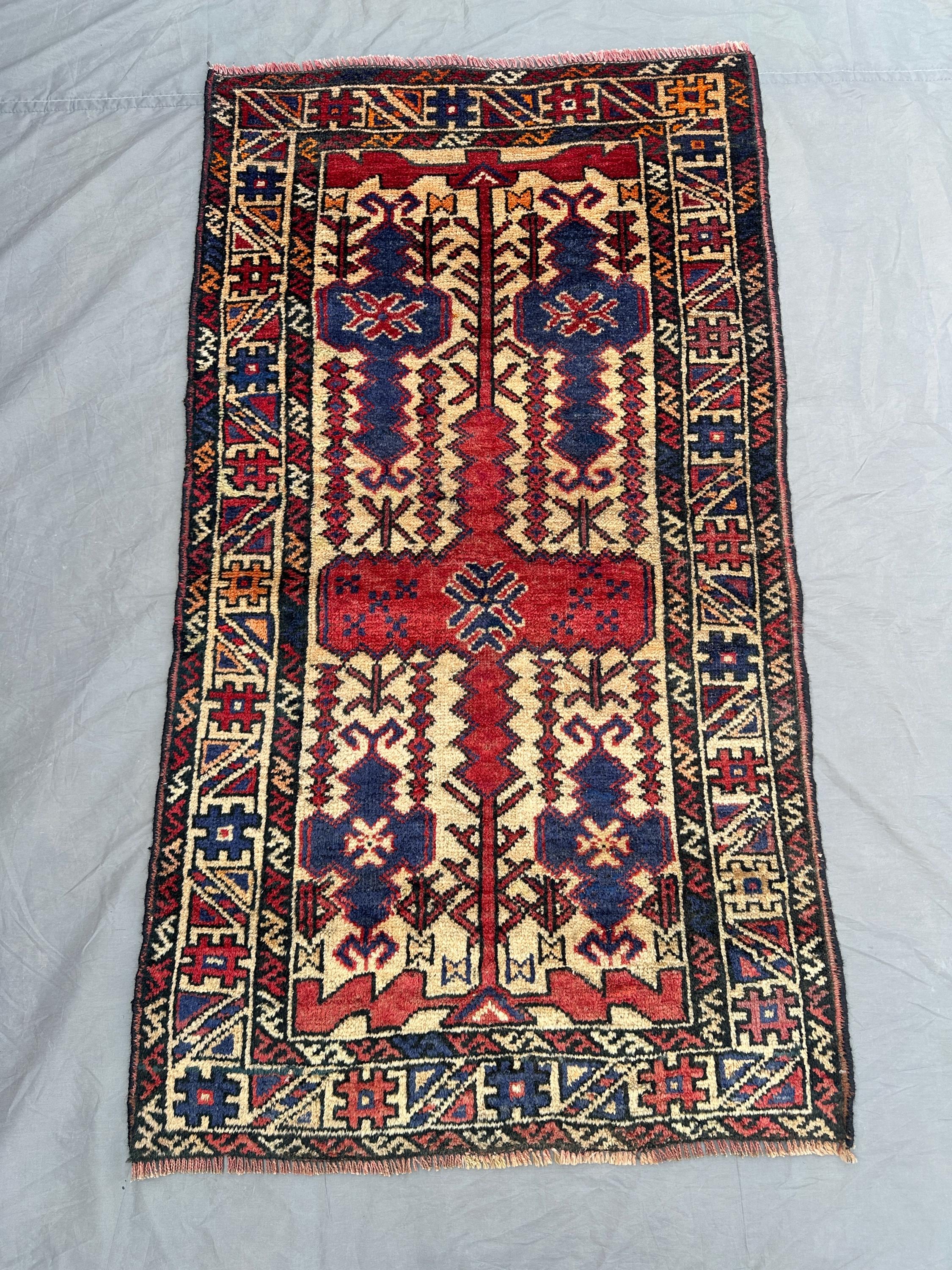 2'5x4'5 ft Antique Afghan Baluch Rug | Hand Knotted Tribal Wool Carpet | Geometric Accent Rug | Small Nomadic Rug | Vintage Boho Decor