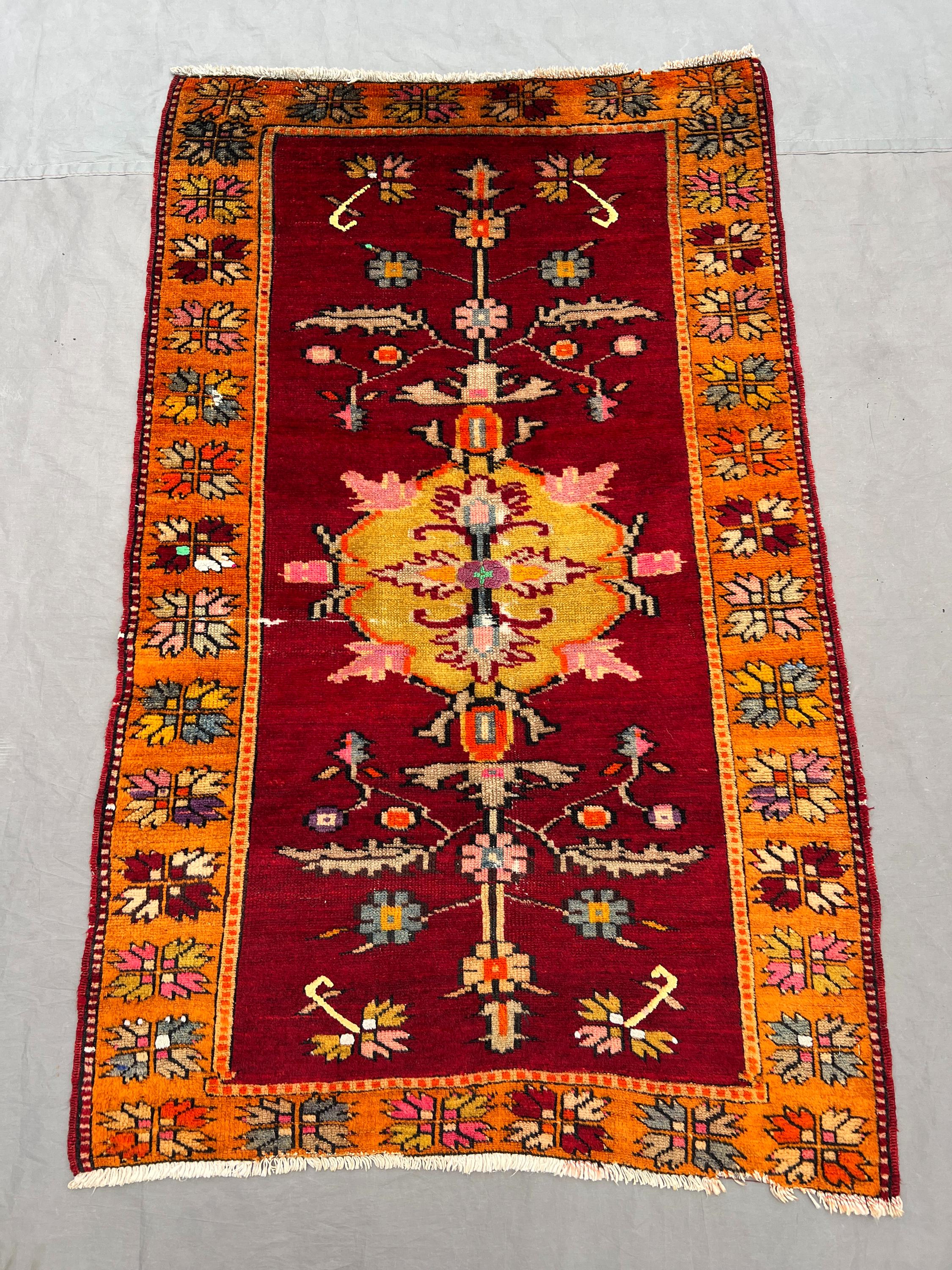 2'8x4'4 Turkmen Tribal Wool Rug – Red Caucasian Geometric Carpet – Vintage Turkish Handmade Rug for Living Room, Accent Décor, Moroccan Rug