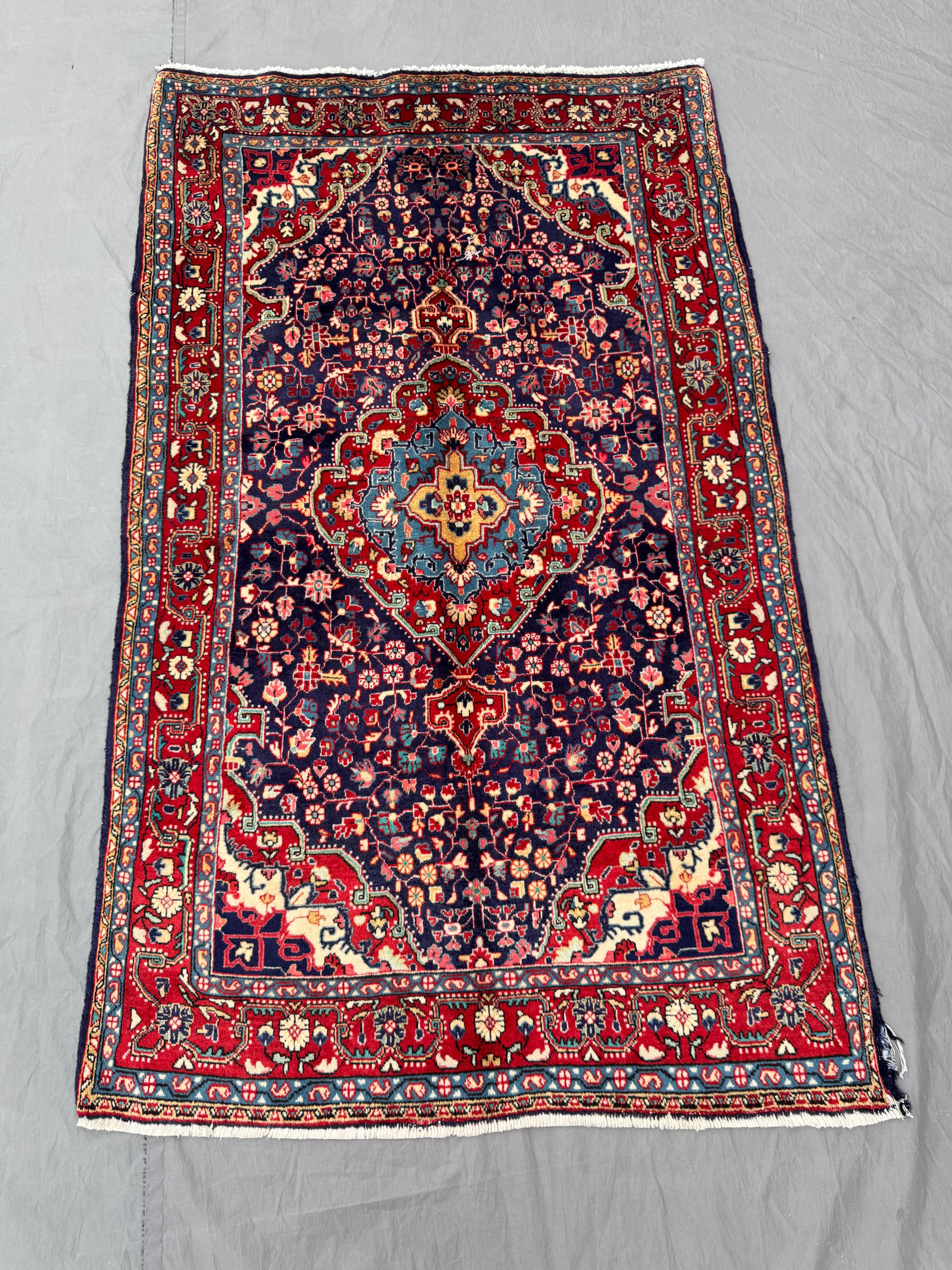 Vintage 3 x 5 ft Turkish Hand Knotted Rug Soft Pile Small Area Rug One of a Kind Caucasian Medallion Design Home Decor Carpet