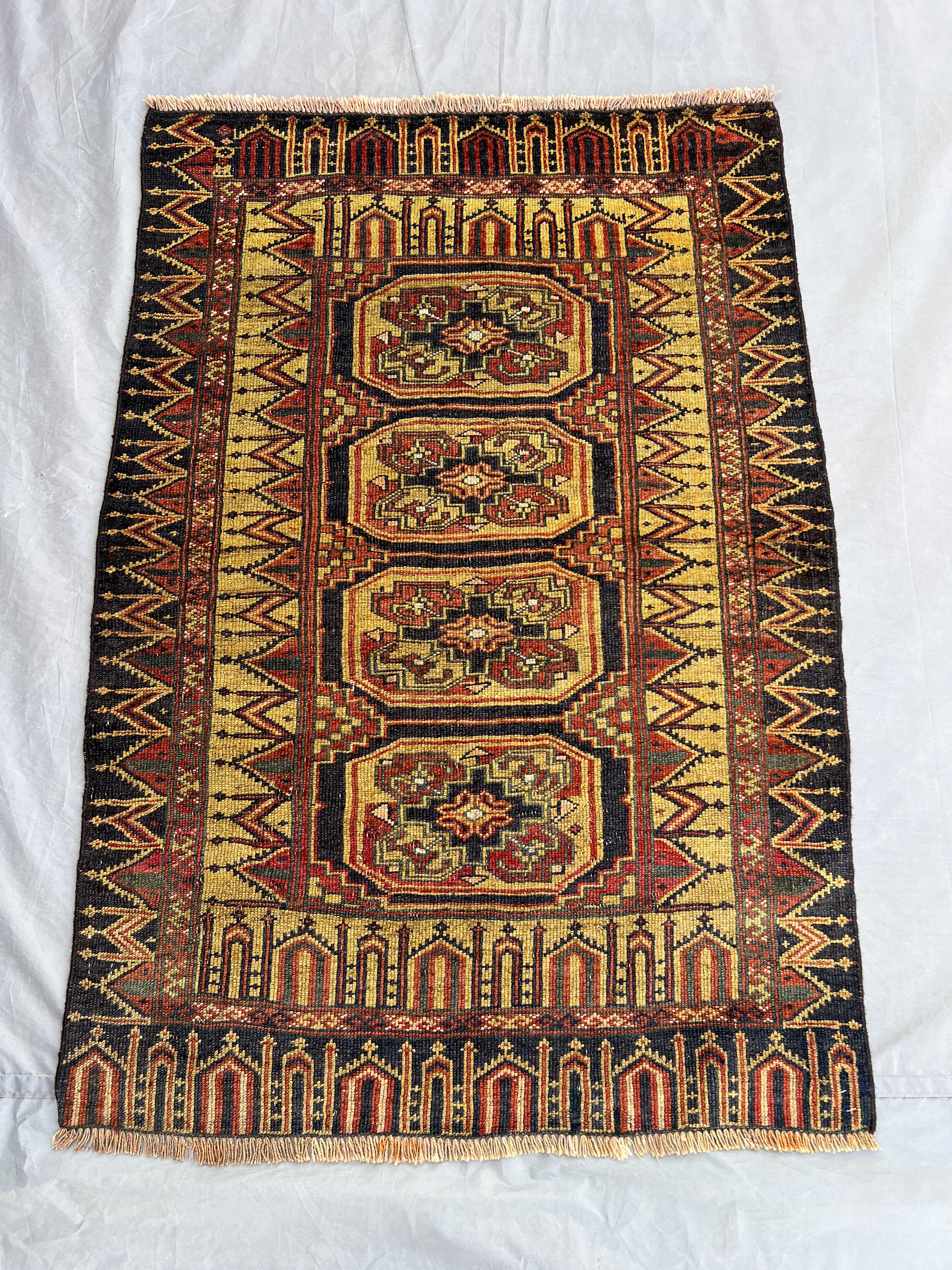 ヴィンテージ 2.10 x 4 フィート アフガン トライバルラグ | ハンド