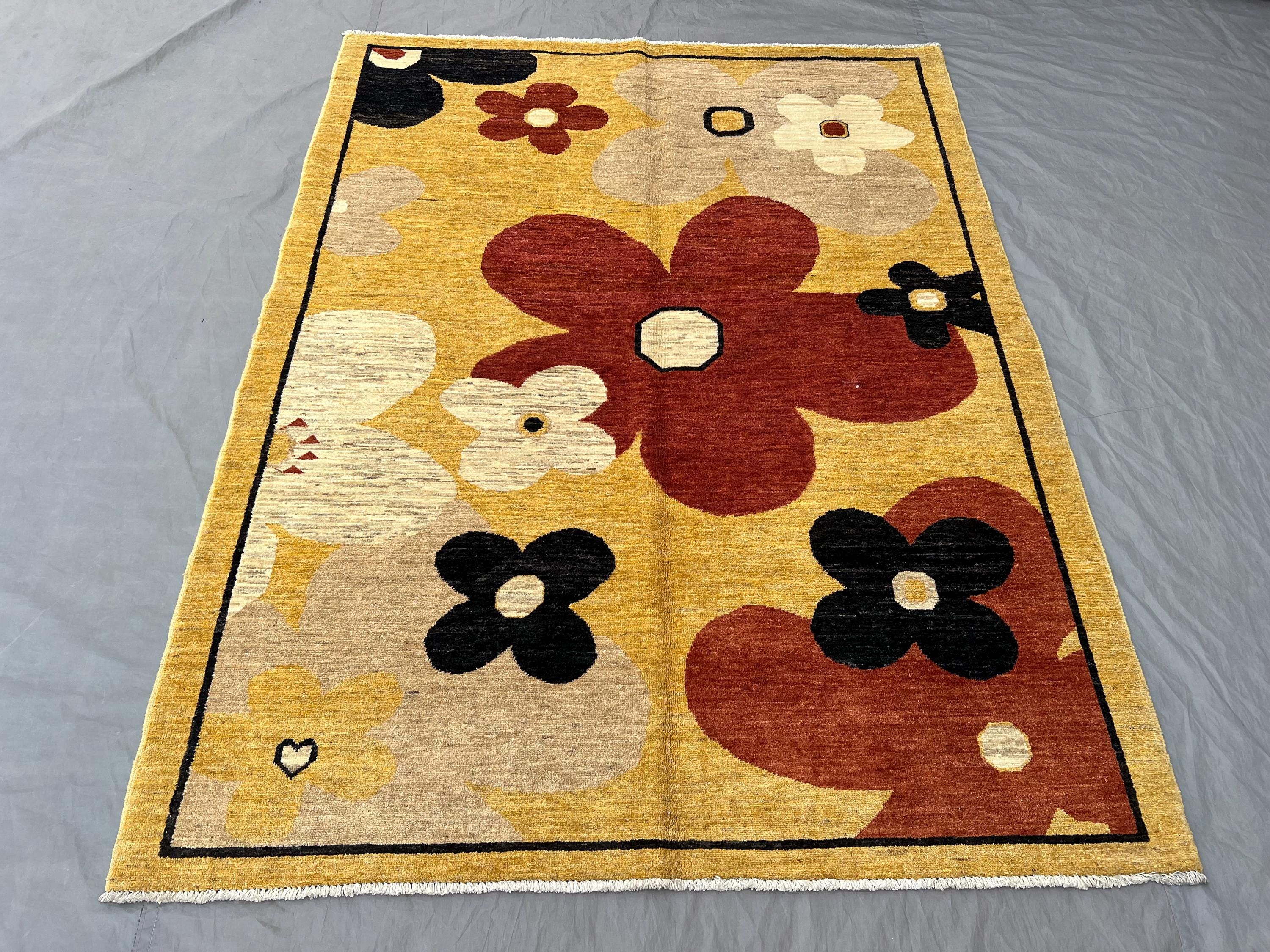 Afghan Hand-Knotted Modern Soft Pile Rug | 5 x 7 ft (160 x 210 cm) | One-of-a-Kind Flower Gabbah Berber Design | Living room & Bedroom Rug
