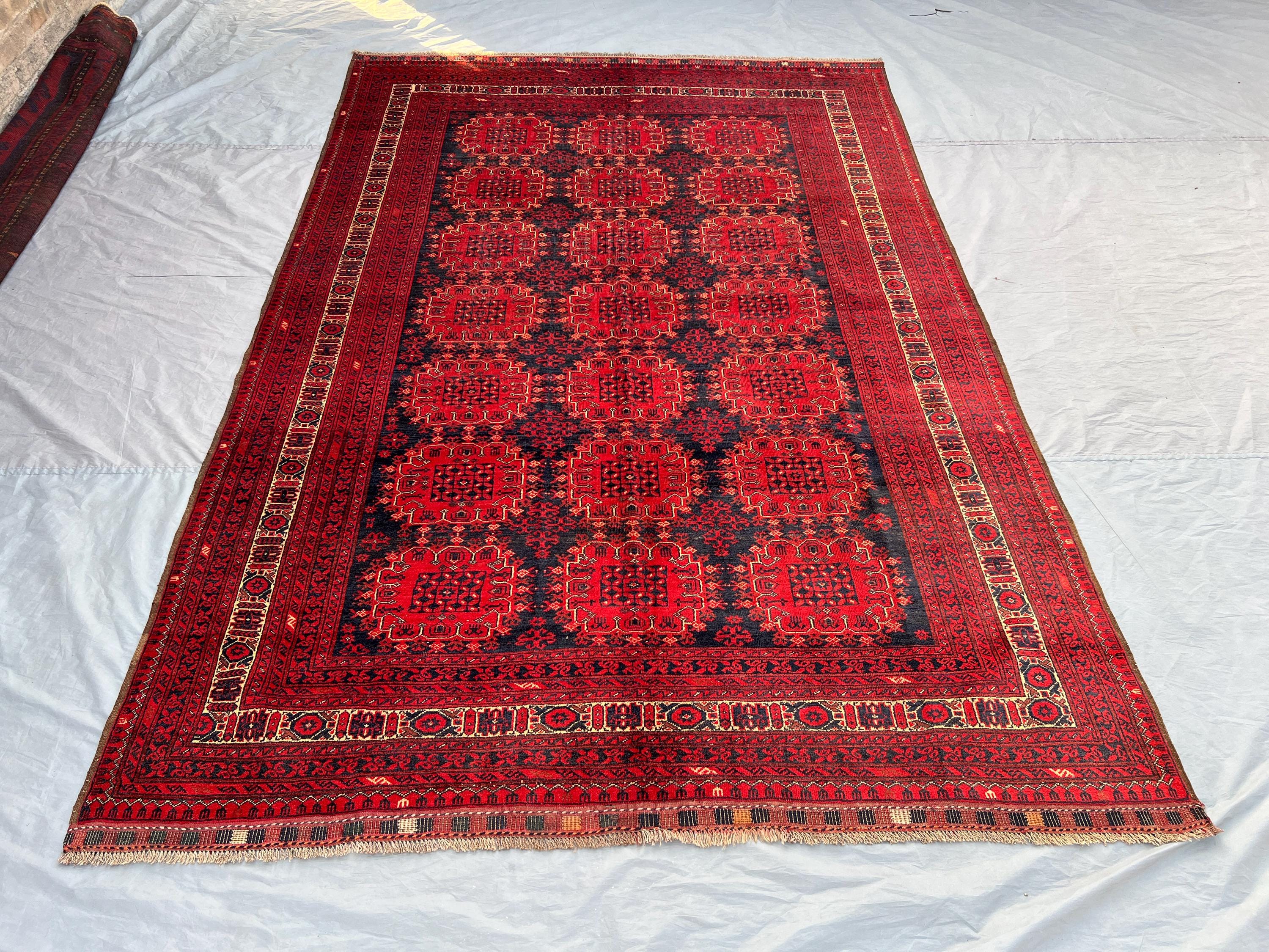 アンティークラグ トルクメン族 エルサリ（189×135cm）赤 黒 茶