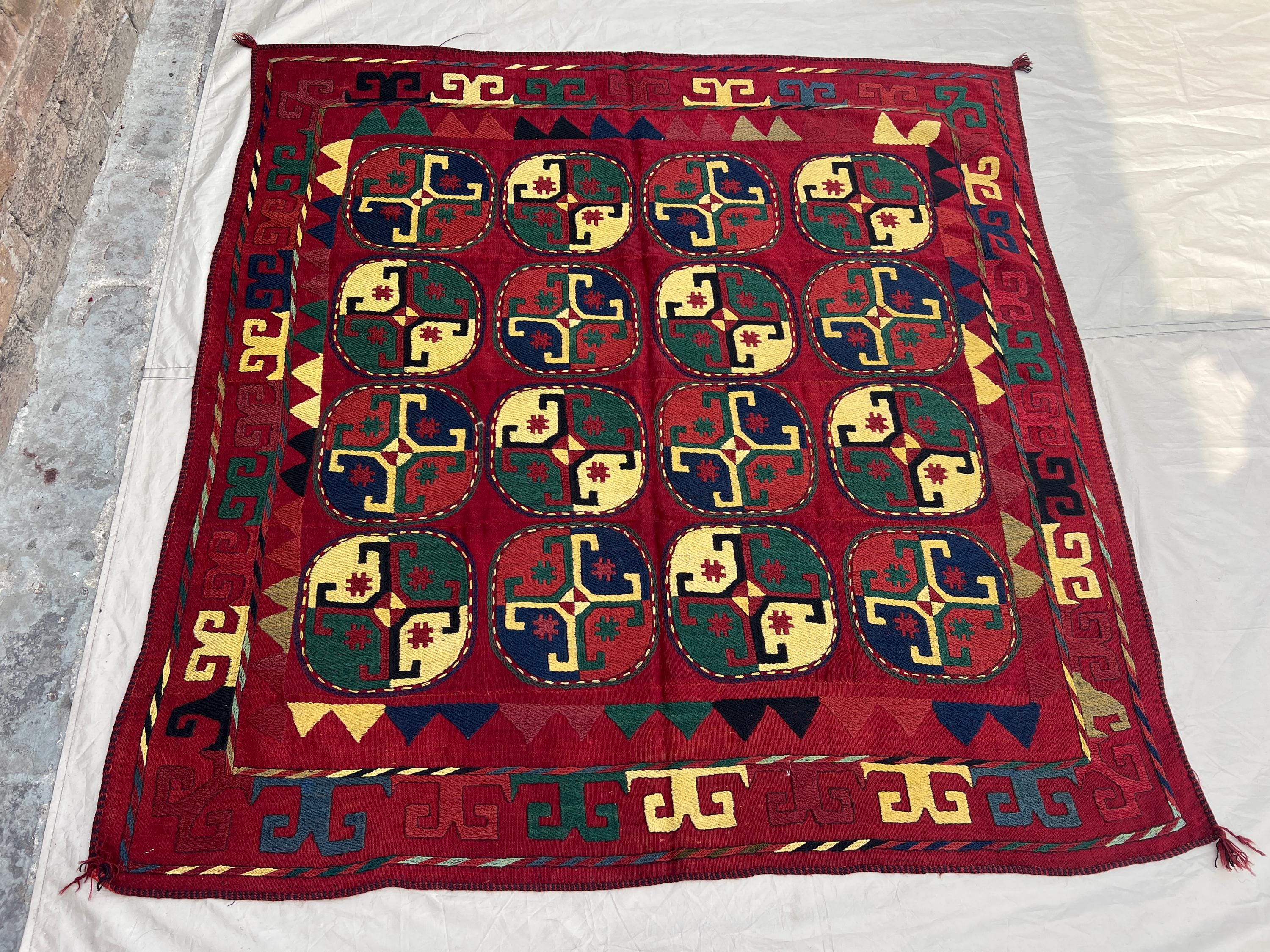 4'10x5'1 ft Vintage Afghan Kilim Rug, Handmade Flatweave Wool Rug, Tribal Medallion Kilim, Red Area Rug, Boho Home Decor Accent Rug