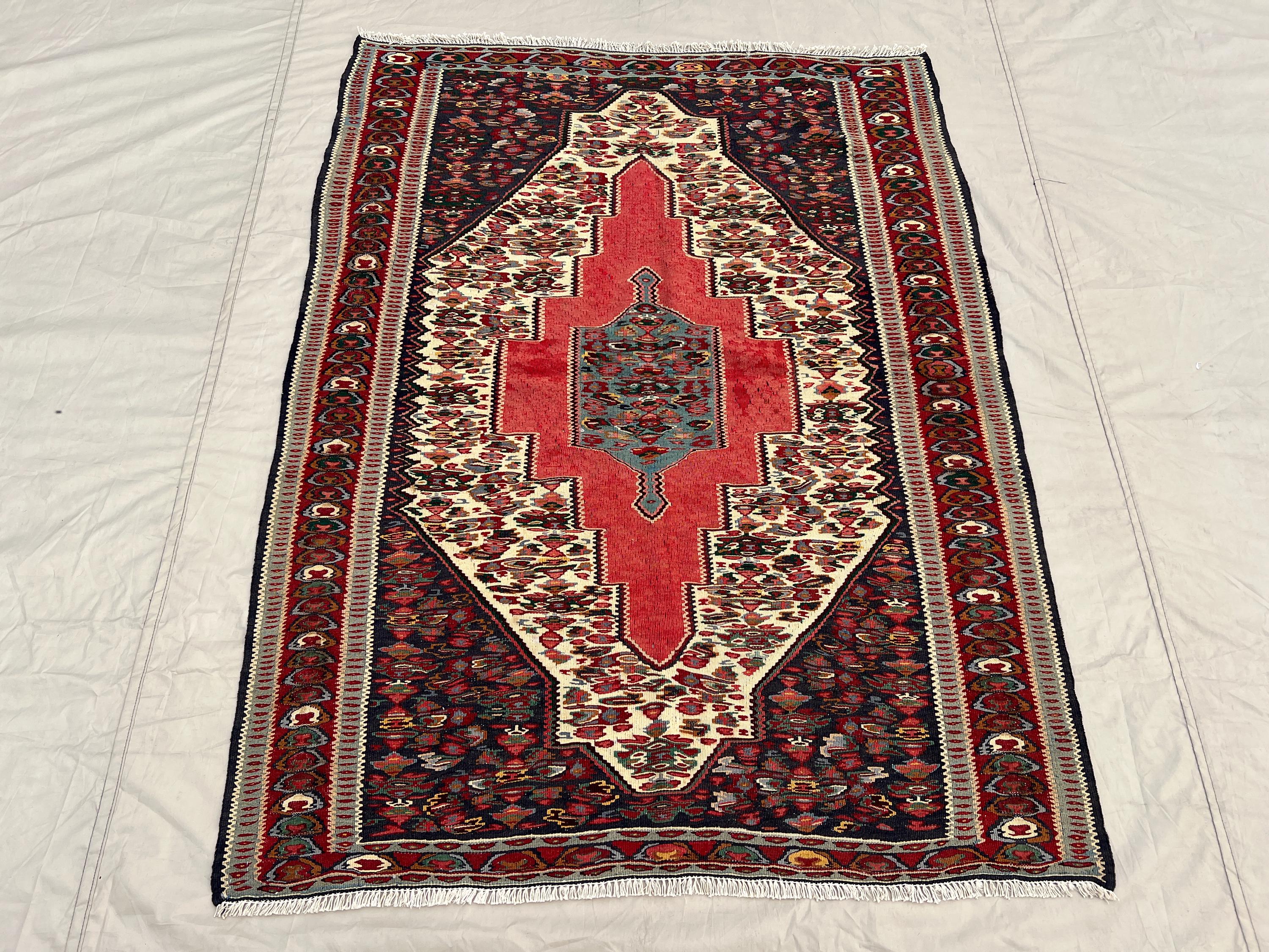4'x5'2 Ft Vintage Handmade Afghan Flatweave Kilim – Red, Black & Cream, Floral Design, Wool, Traditional Kilim