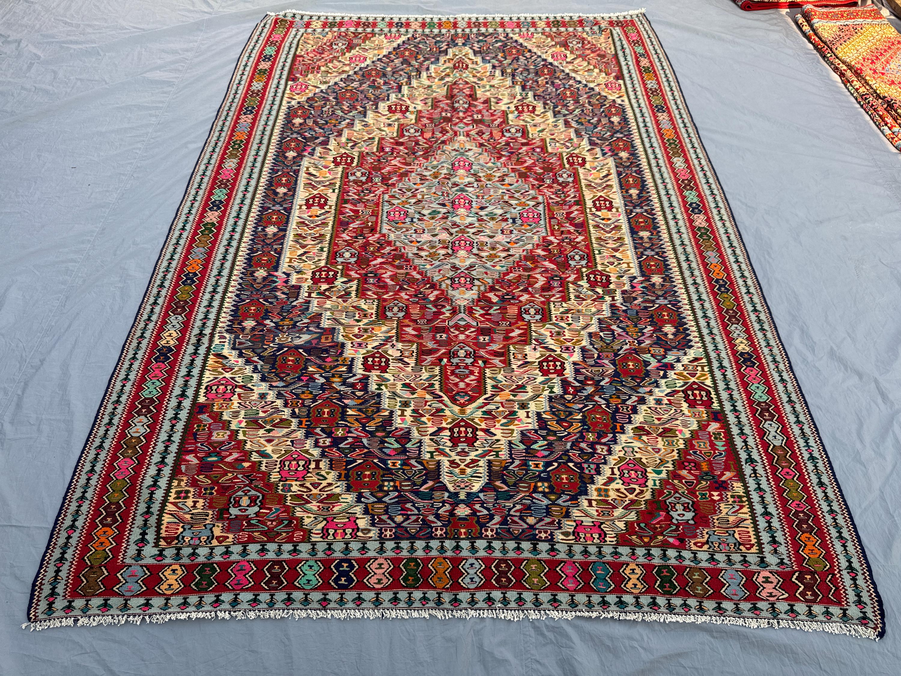 Turkish Handwoven Kilim | Vintage 7 x 10 ft | Large Anatolian Design | Flatweave Wool Area Rug for Living Room