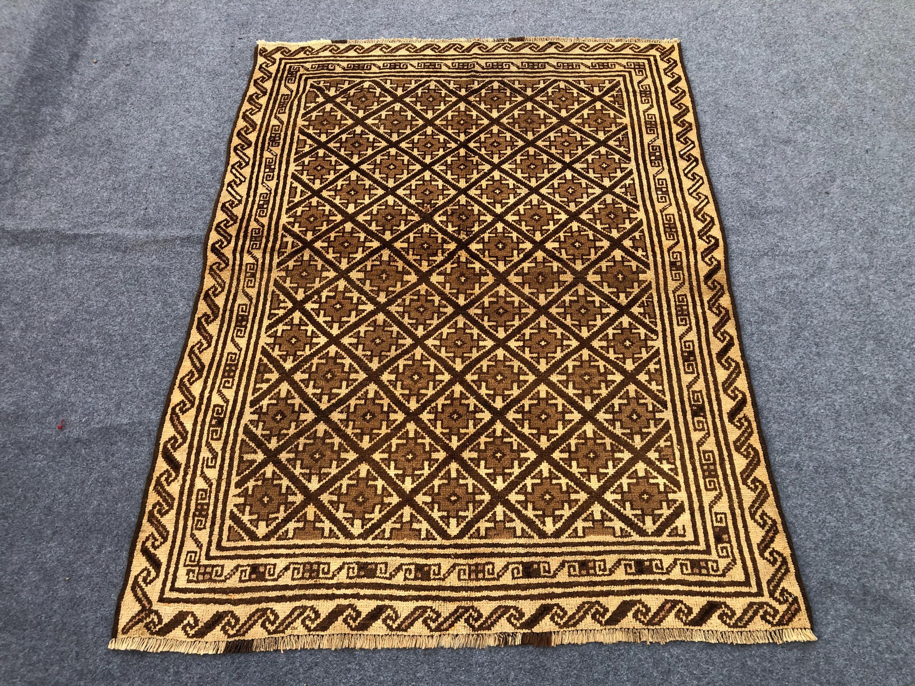 4x6 ft Geometric Antique Rug / Maldari Design / Afghan Baluchi Rug/ Turkmen Handmade Wool Rug/ Bedroom rug/ 13