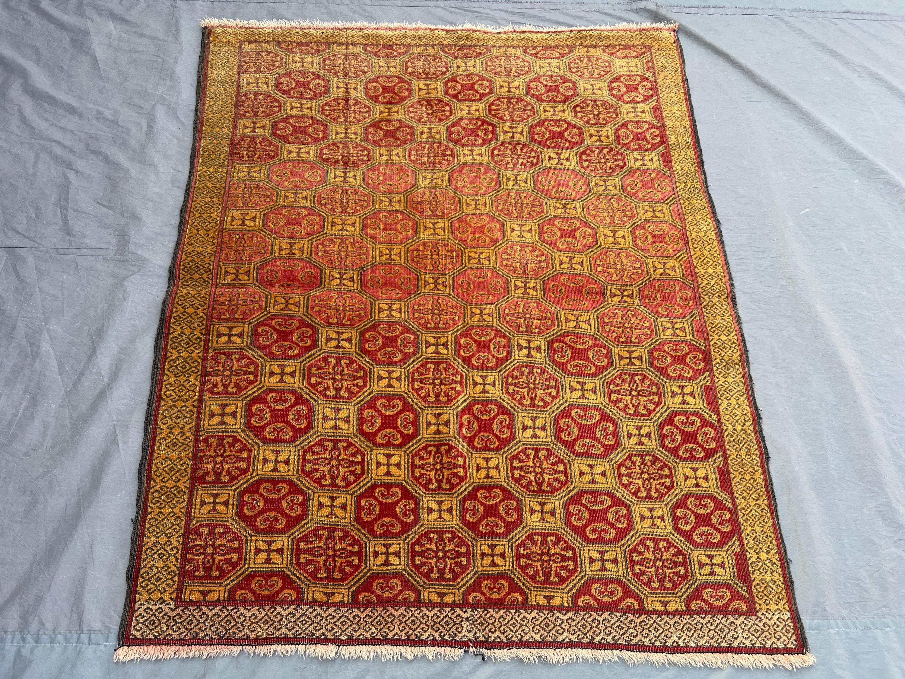 3.11 x 4.7 ft Turkish Hand Knotted Rug | Vintage Anatolian Soft Pile rug | One-of-a-Kind Tribal Medallion Design | living room & bedroom rug