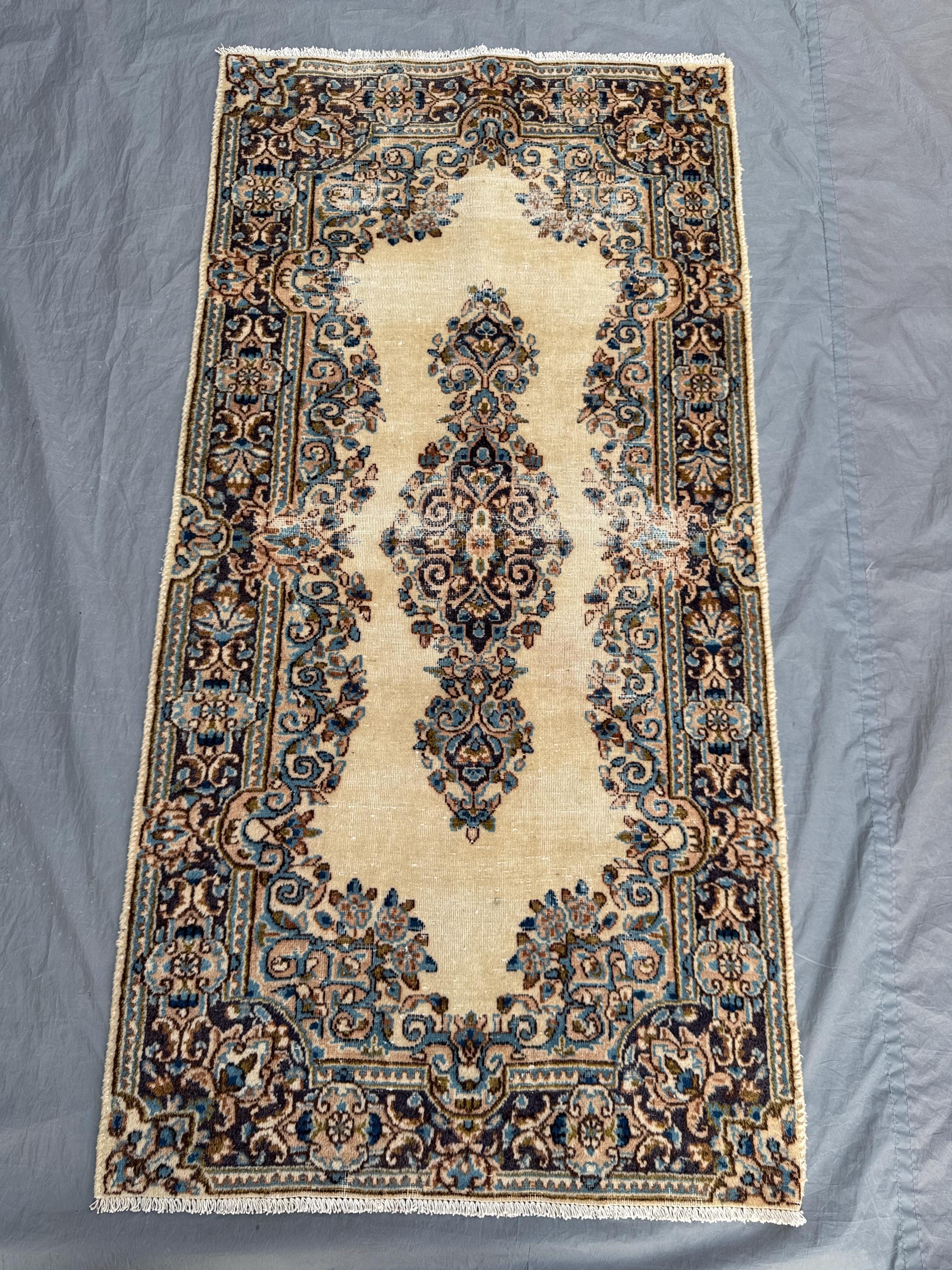 Beige 2'5 x 4'9 Ft Vintage Turkish Hand Knotted Small Area Rug Caucasian Design Low Pile Wool Rug Home Decor