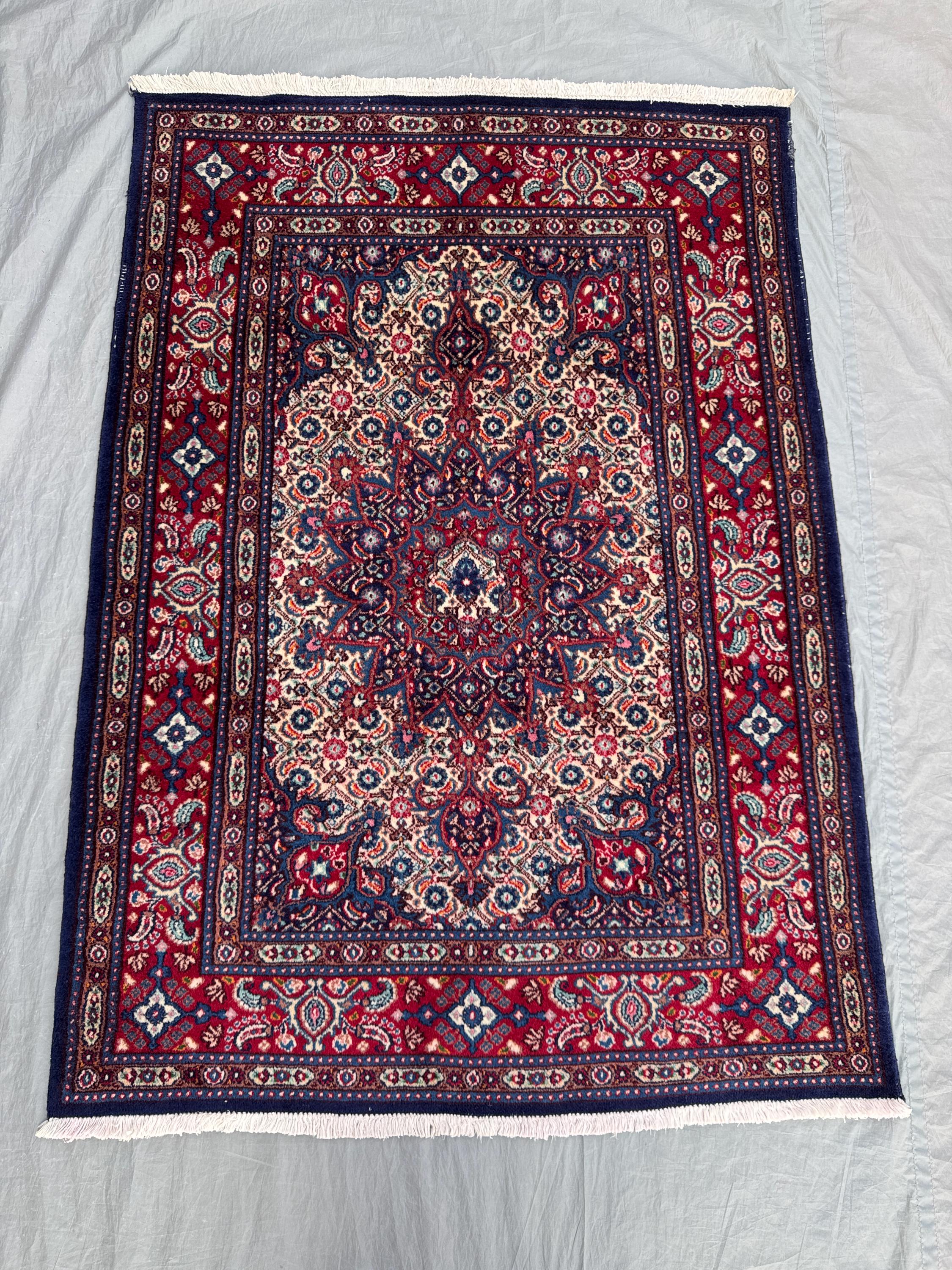 Red 3'3 x 4'6 Ft Vintage Turkish Hand Knotted Small Area Rug Caucasian Style Medallion Wool Rug Living Room Decor Guest Room