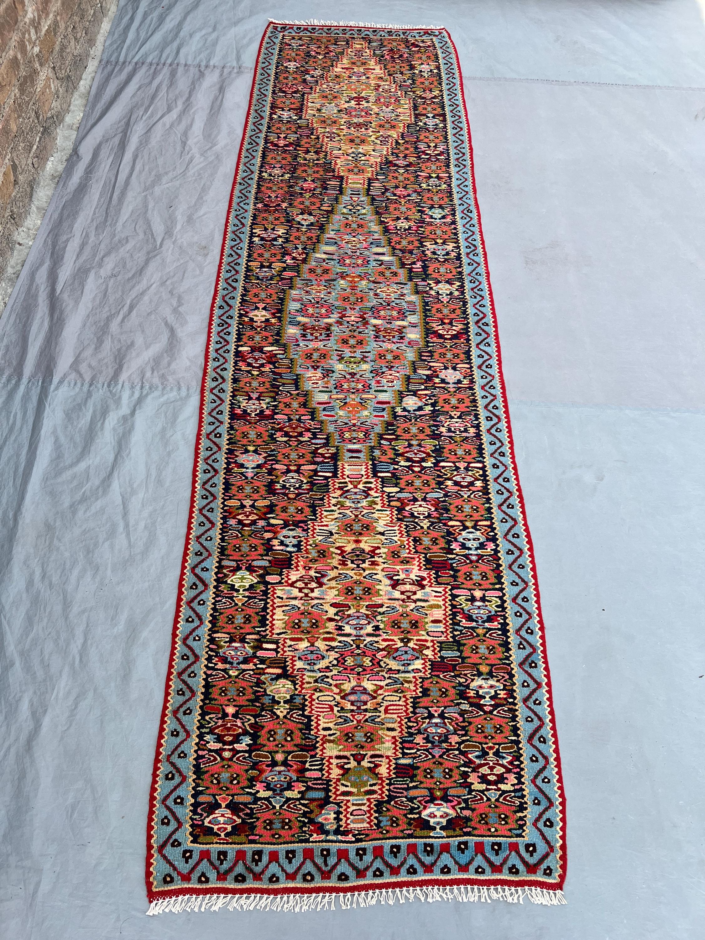 2'6x9'2 Vintage Afghan Senneh Kilim Runner Flatweave | Coral Red Ivory Medallion Chain | Handwoven Wool Rug for Hallway Kitchen Staircase