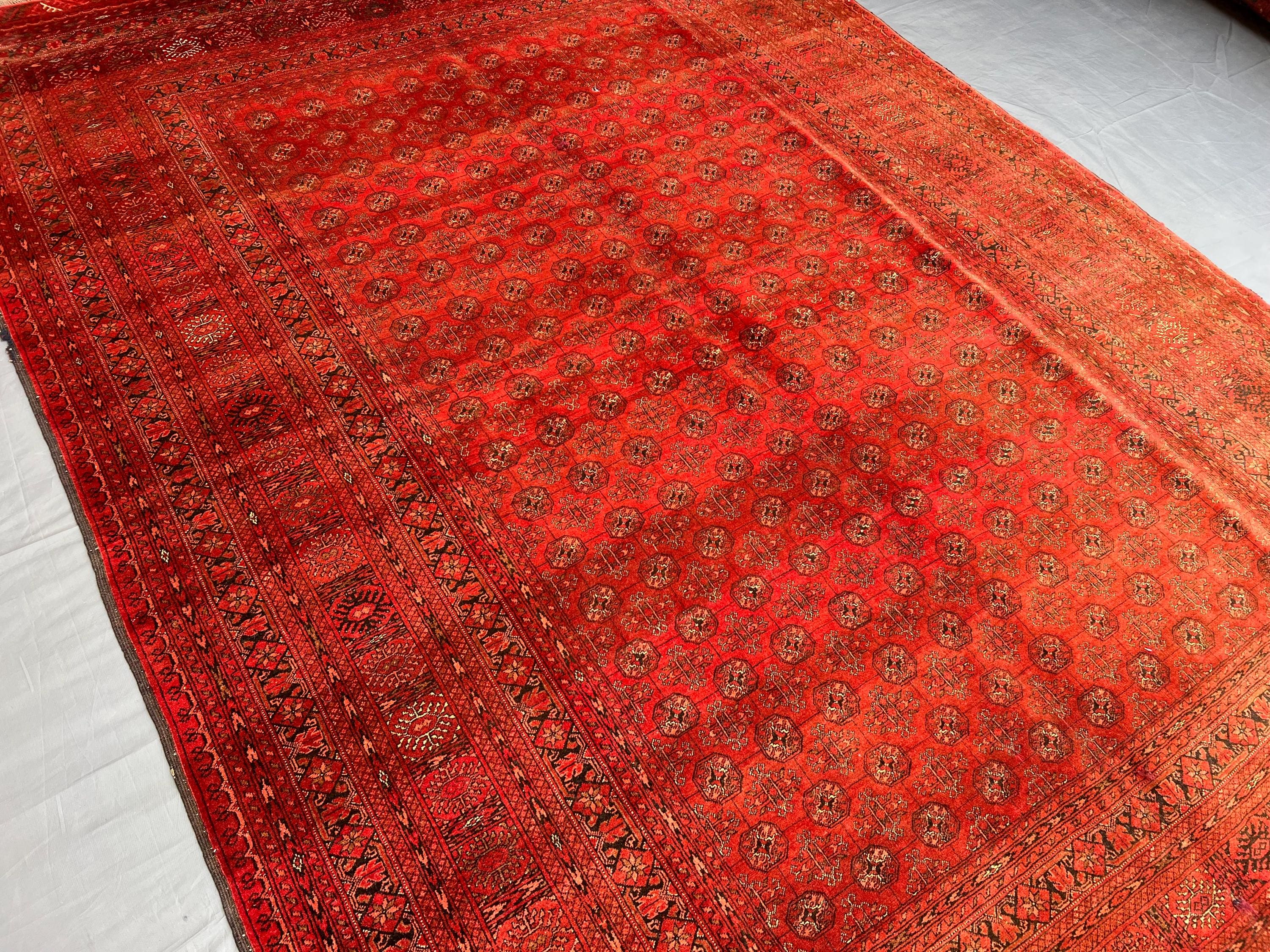 Elegant Vintage Turkmen Bukhara Rug, Hand-Knotted Wool Masterpiece Rug, Deep Red Tribal Pattern, Soft Pile Ori