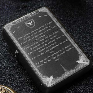 Isqueiro a Gasolina Night&#39;s Watch - Isqueiro Dark Fantasy