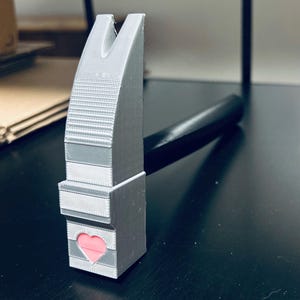 Jujutsu Kaisen Nobara Kugisaki&#39;s Hammer Maledetto Strumento Cosplay Prop a grandezza naturale