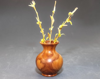 Apple Wood Vase for Dried Flowers | Rustic Minimalist Decor