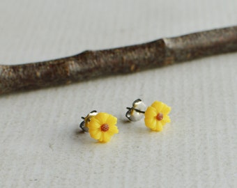 Sunflower Earring Studs- Titanium Earrings- Sunflower Gift- Small Floral Posts- Great for Senstive Ears- Yellow Earrings- Sunflower Jewelry