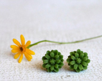 Green Flower Chrysanthemum Stud Earrings- Titanium Flower Earrings- Green Studs- Flower Studs- Great for Sensitive Ears- Gift for Girl