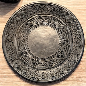 Handcrafted Black Pottery Plate from Oaxaca – Unique San Bartolo Coyotepec Ceramic, Mexican Artisanal Decor