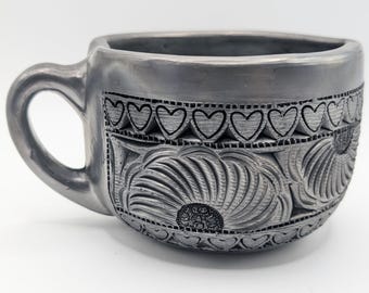 Taza de barro negro con forma de corazón – Taza de café de barro negro, cerámica oaxaqueña hecha a mano