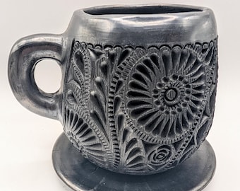 Taza de café con platillo – Cerámica negra oaxaqueña hecha a mano, juego de cerámica único de México
