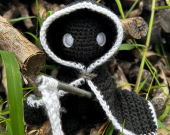 Parca (Vacante) - Juguete de crochet hecho a mano