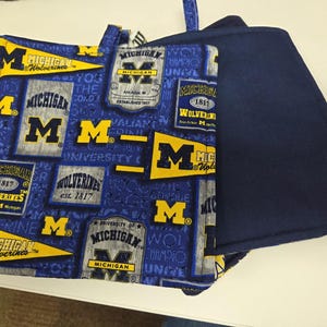 University of Michigan /U of M/Wolverines /Potholders (sold in pairs of 2)