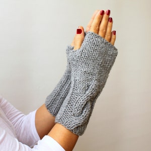 Light Grey Fingerless Gloves, Warm Gloves, Cable Knitted Fingerless Gloves, Christmas Gift, Black Friday Sale,Gift For Her