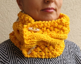 Yellow Cable Cowl, Autumn Chunky Knit Cowl, Neck Warmers, Scarf With Buttons, Gift For Her ,Christmas Gift, Sister Gift, BBF Gift