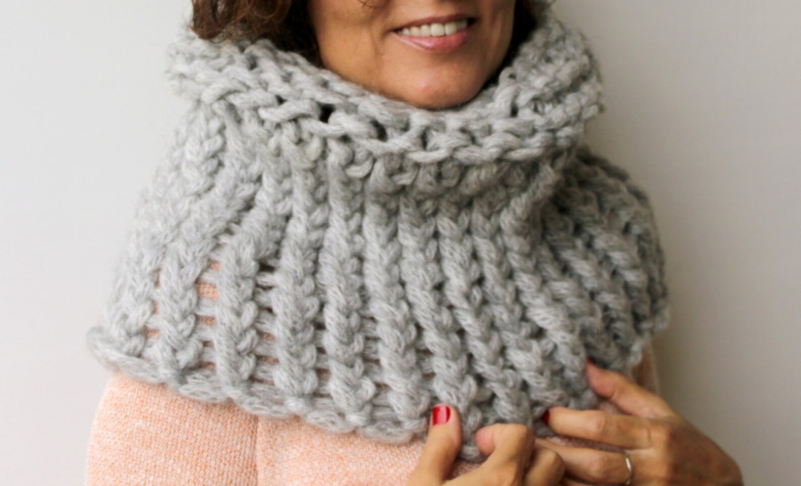 Chunky Knit Scarf, Thick Cowl Scarf, Light Grey Scarf, Autumn Cowl ...