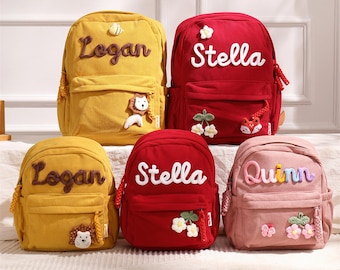 パーソナライズされたコーデュロイの子供用バックパック：カスタムネームスクールバッグ、幼児向けの新学期ギフト、レインボーまたはフラワーパッチ