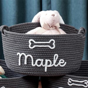 Gepersonaliseerde mand huisdier , aangepaste mand huisdiernaam , mand huisdier naam , mand huisdier speelgoed , paascadeau