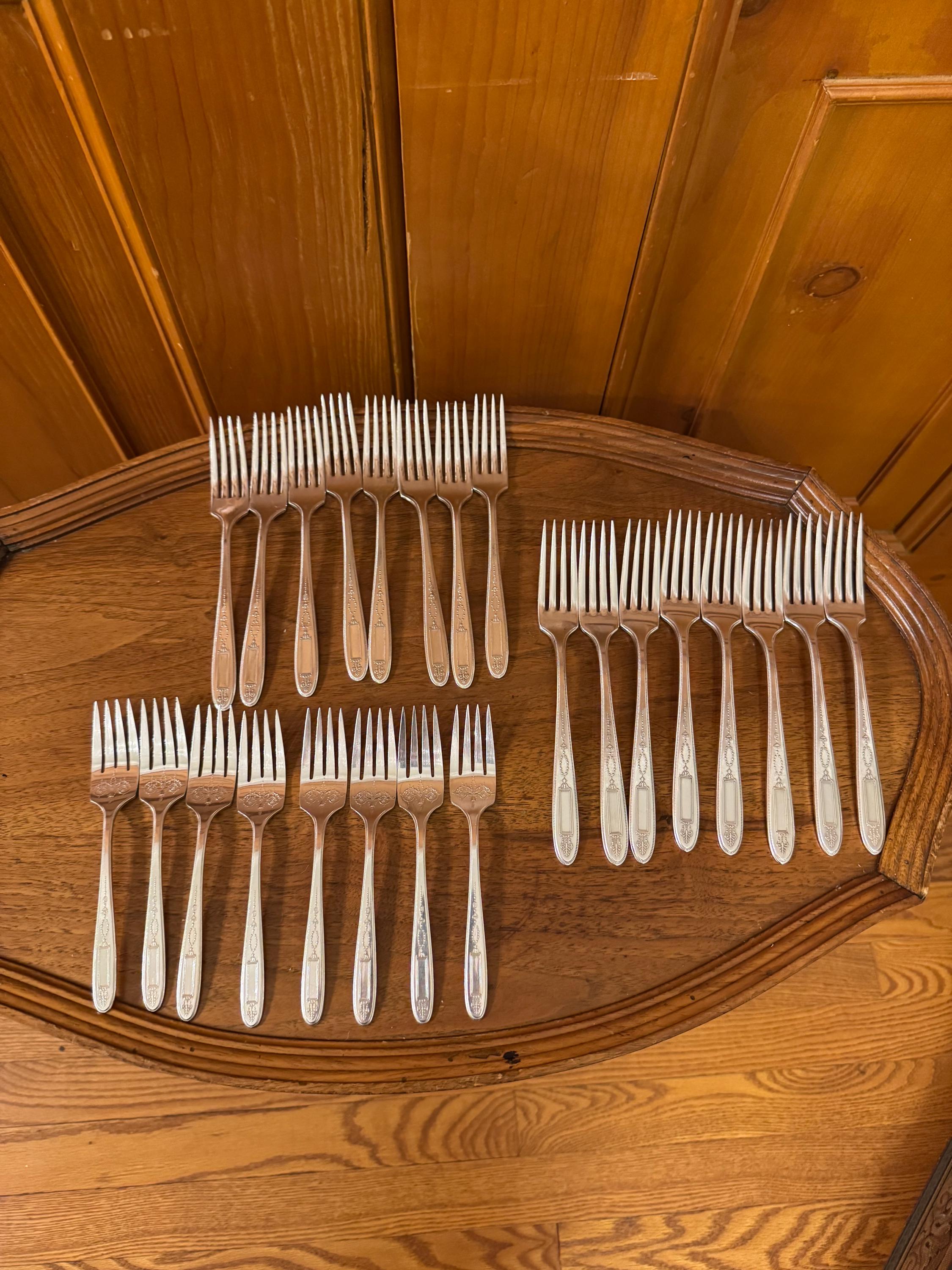 Antique 1920-1930’s Very Popular ‘grosvenor Pattern’ by Oneida ...