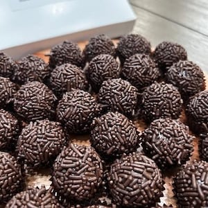 Brigadeiro - Bonbons au chocolat brésiliens populaires
