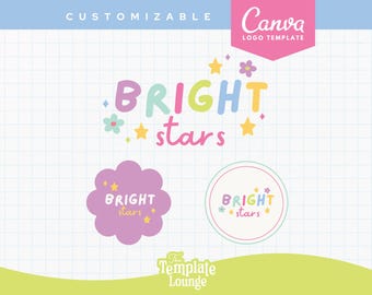 Könnte beinhalten: Eine anpassbare Logo-Vorlage für Canva mit dem Text "BRIGHT stars" in einer farbenfrohen, verspielten Schriftart mit Sternen und Blumen. Das Logo wird in zwei Varianten gezeigt, eine mit rosa Hintergrund und die andere mit hellblauem Hintergrund.