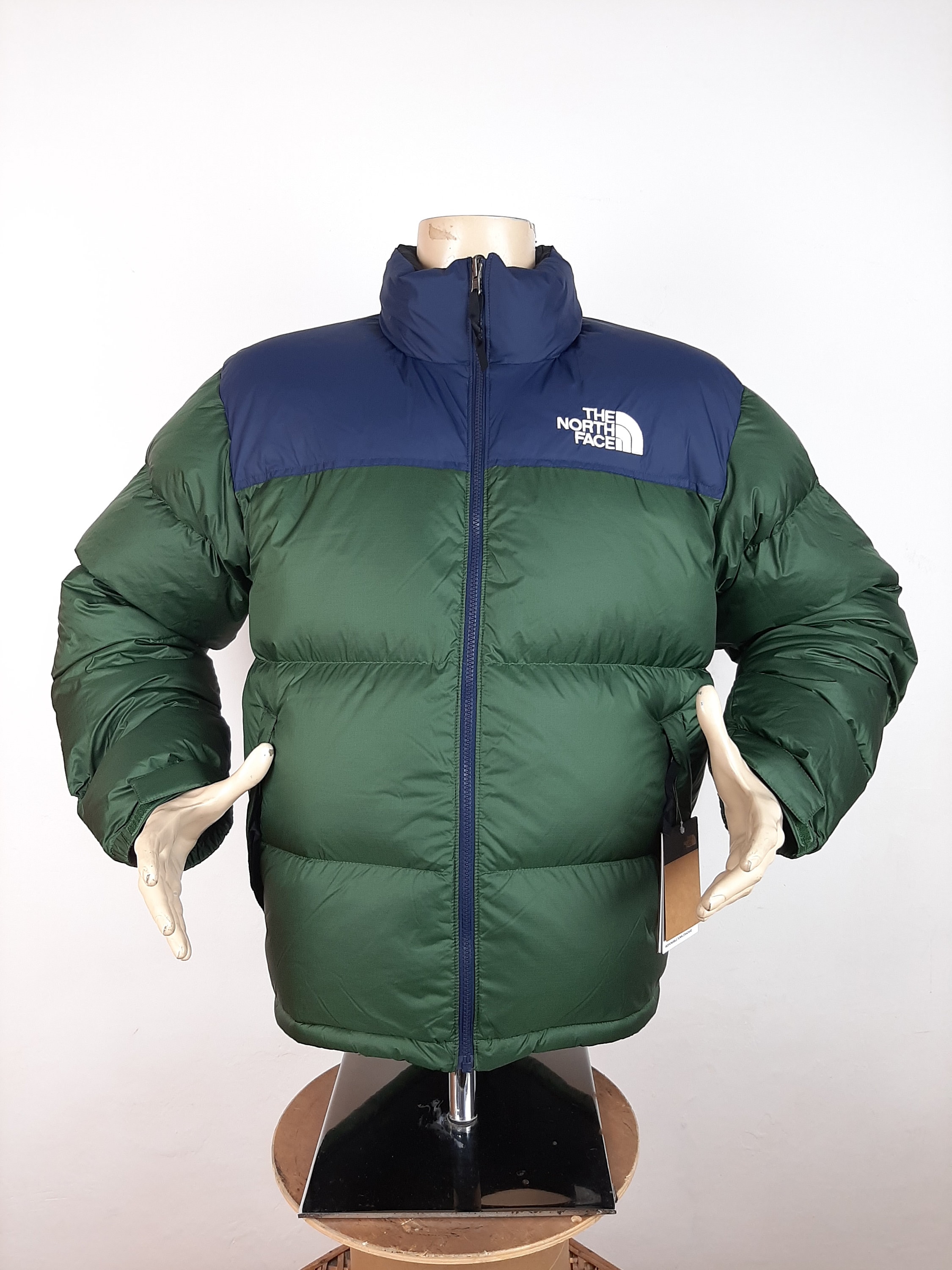Men's 1996 Retro Nuptse Jacket - Etsy Men's 1996 Retro Nuptse Jacket - Etsy