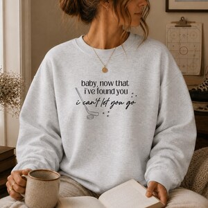 Off Campus Sweatshirt, Garrett Graham Hoodie, Elle Kennedy Merch, Hannah Wells Crewneck, Briar University Sweater, Hockey Romance T-Shirt image 4