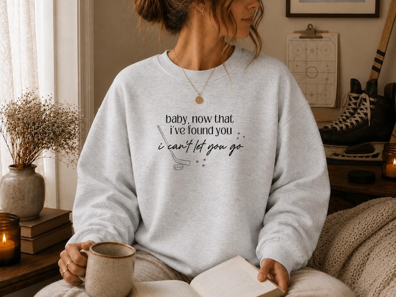 Off Campus Sweatshirt, Garrett Graham Hoodie, Elle Kennedy Merch, Hannah Wells Crewneck, Briar University Sweater, Hockey Romance T-Shirt image 4