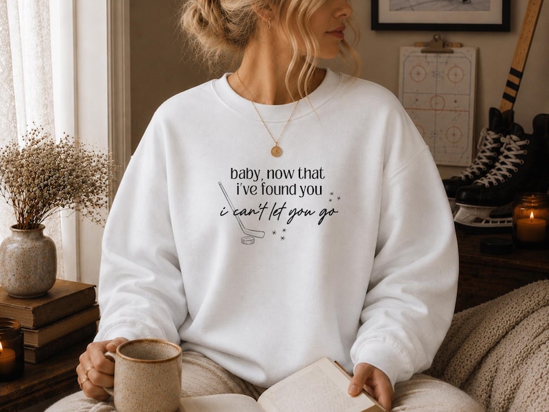 Off Campus Sweatshirt, Garrett Graham Hoodie, Elle Kennedy Merch, Hannah Wells Crewneck, Briar University Sweater, Hockey Romance T-Shirt image 2