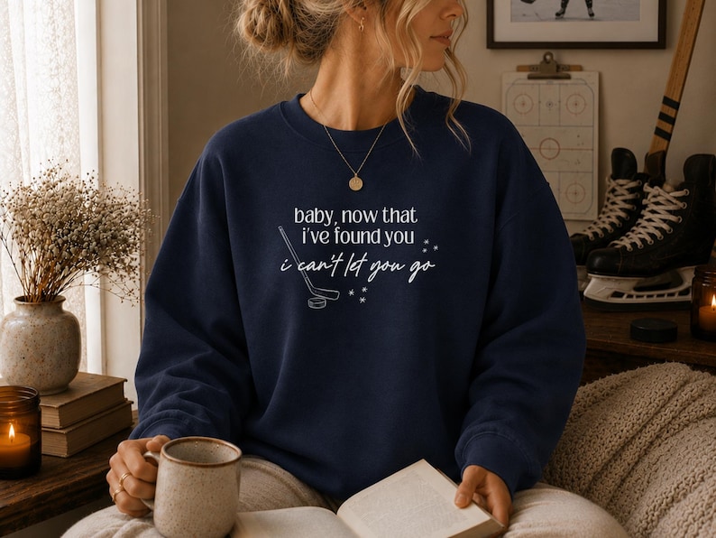 Off Campus Sweatshirt, Garrett Graham Hoodie, Elle Kennedy Merch, Hannah Wells Crewneck, Briar University Sweater, Hockey Romance T-Shirt image 3