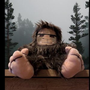 Peluche coleccionable de Harry el Pie Grande: con almacenamiento secreto de bambú