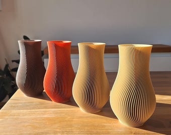 Jarrón LA HAYA | Jarrón minimalista moderno 3D | Jarrón decorativo | Florero | Resistente al agua | Jarrón espiral | Inserto de vidrio | Bioplástico | 22 cm