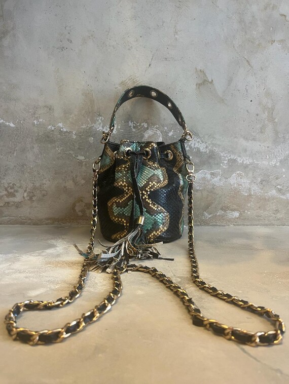 Python bucket bag discount