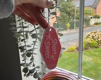 Sabrina Carpenter ‘Short n’ Sweet’ Keychain/keyring/key fob vintage motel diamond style, Short n’ Sweet Tour accessories
