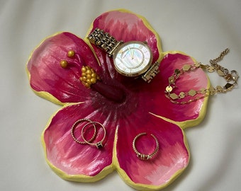 Pink Flower-Shaped Ceramic Plate - Elegant & Charming Tableware for Stylish Presentations, Valentine&#39;s Day Gift