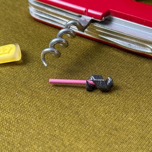 SharpenAnt – Ceramic Sharpening Rod for Victorinox | Mini Sharpener for Corkscrew