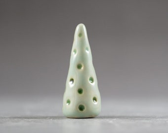 Kleiner Baumschmuck - Miniatur Weihnachten Terrarium Keramik Porzellan Urlaub Schnee Figur Skulptur Handmodelliert